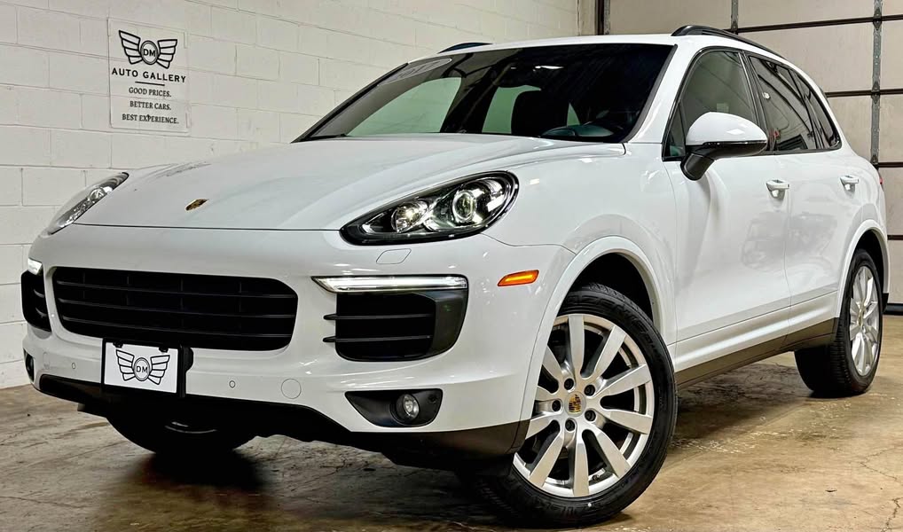 2017 Porsche Cayenne - Platinum Edition Sport Utility 4D