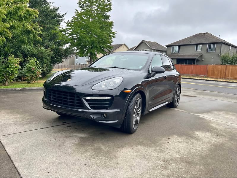 2013 Porsche Cayenne - GTS Sport Utility 4D