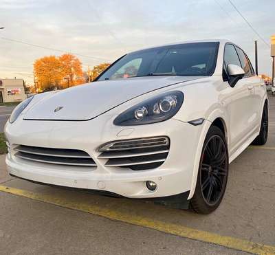 2017 Porsche Cayenne - Cayenne