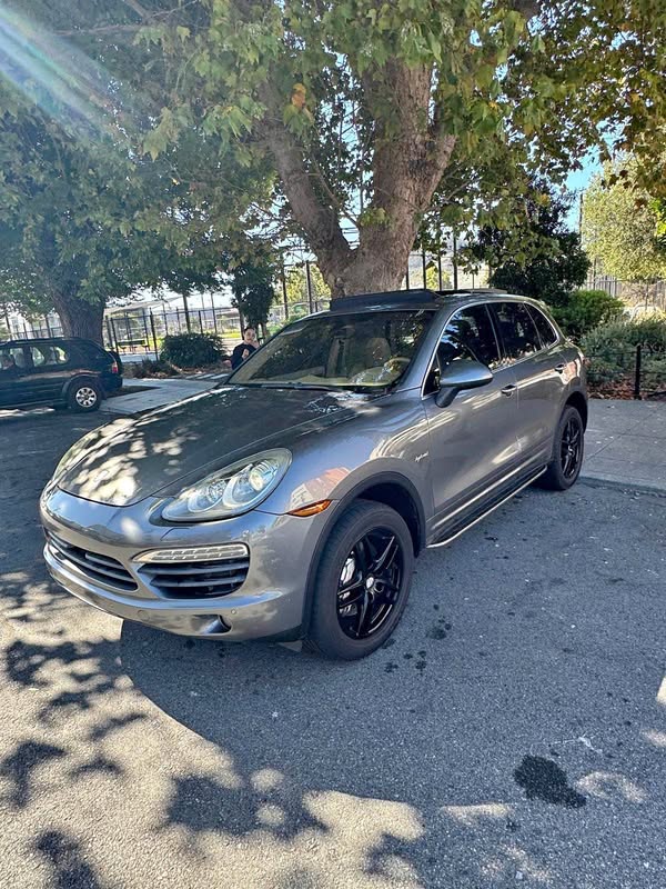 2012 Porsche Cayenne - S E-Hybrid Platinum Edition Sport Utility 4D
