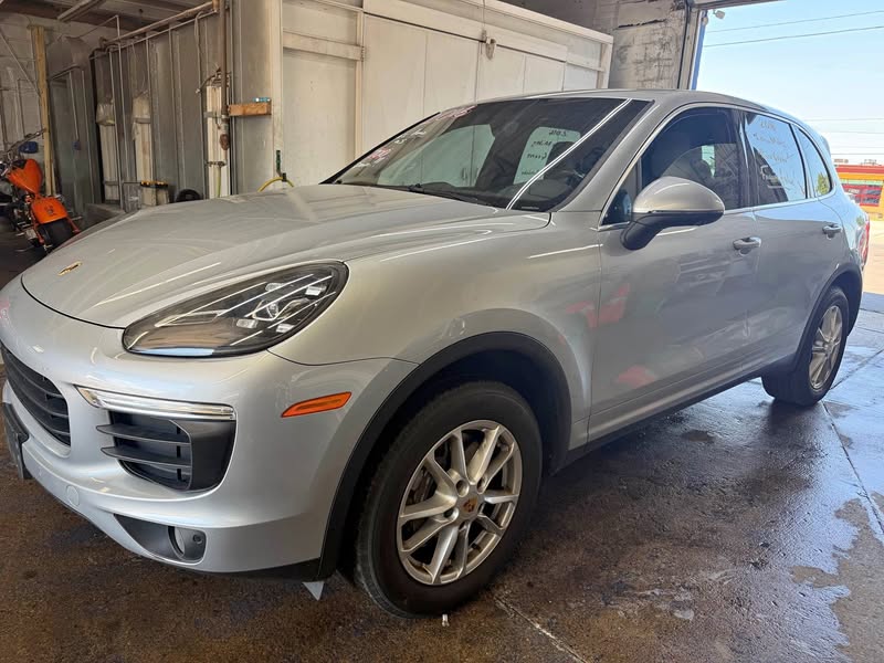 2016 Porsche Cayenne - Sport Utility 4D