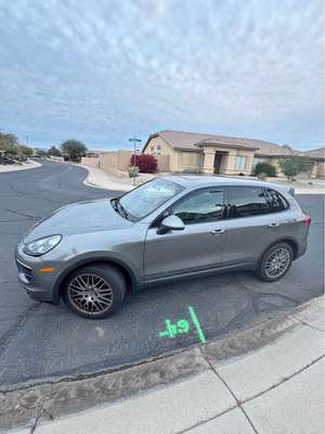 2016 Porsche Cayenne - Sport