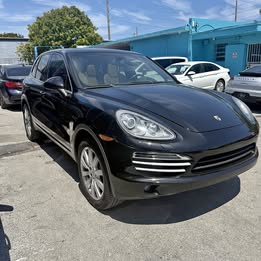 2014 Porsche Cayenne Platinum
