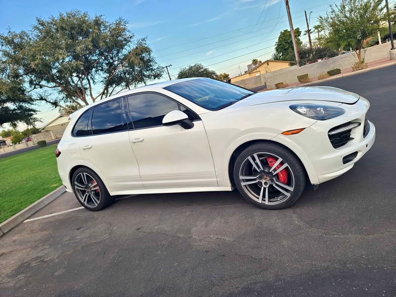 2013 Porsche Cayenne - GTS Sport Utility 4D