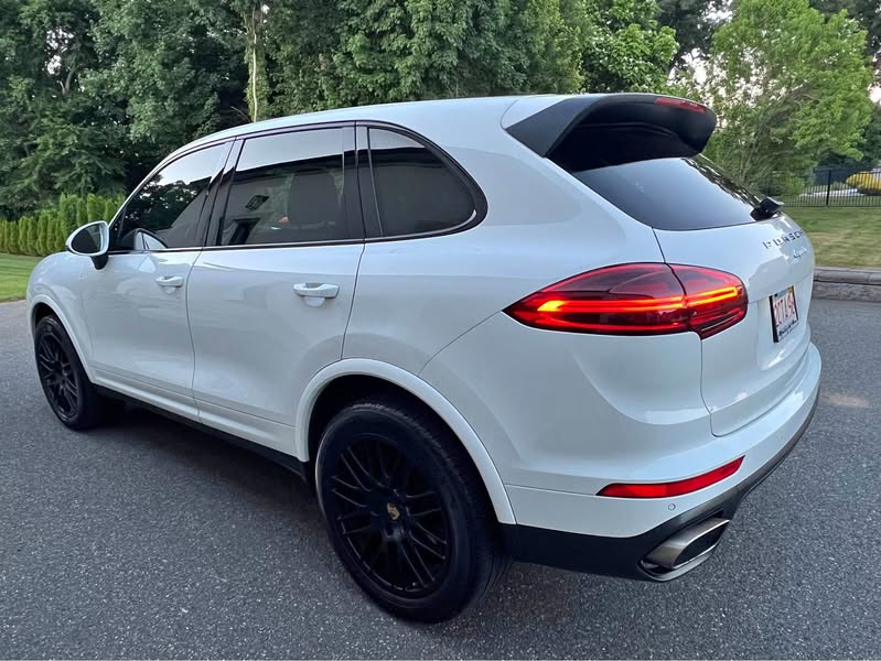 2017 Porsche Cayenne - Cayenne