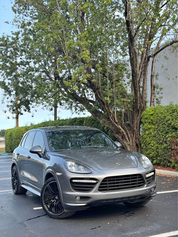 2014 Porsche Cayenne - GTS Sport Utility 4D