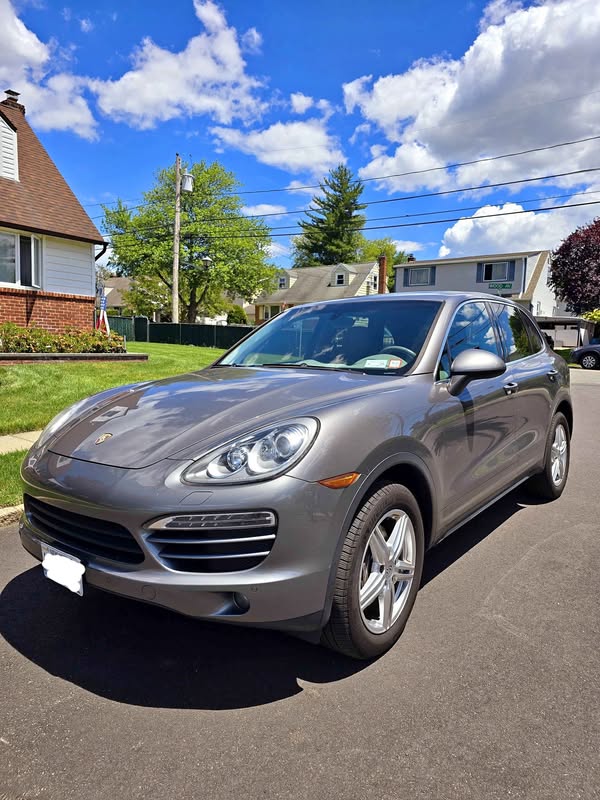 2013 Porsche Cayenne - Sport Utility 4D