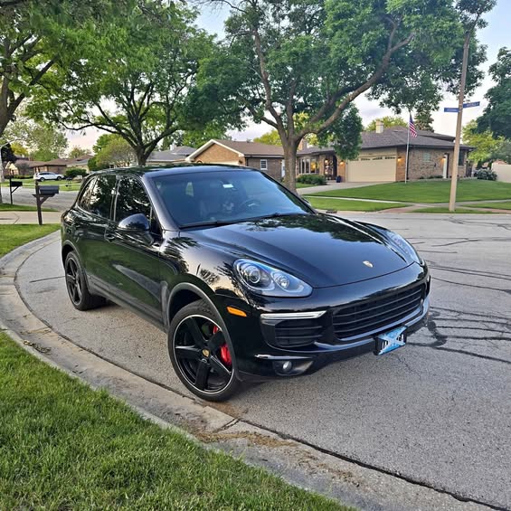 2016 Porsche Cayenne - Sport Utility 4D