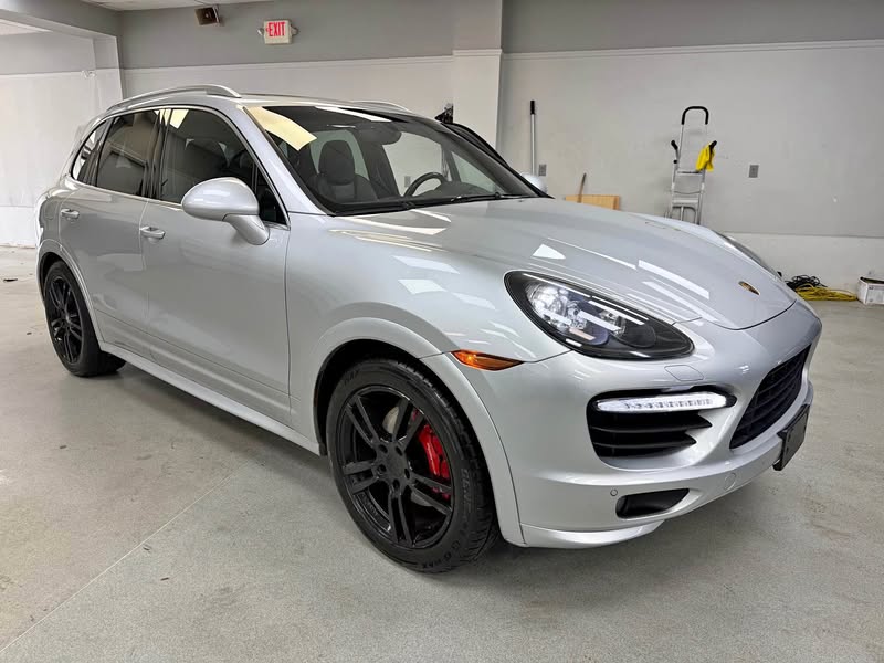 2014 Porsche Cayenne - GTS