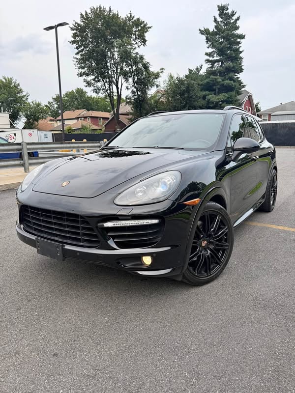 2014 Porsche Cayenne - GTS Sport Utility 4D