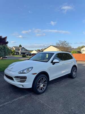 2014 Porsche Cayenne - Diesel Sport Utility 4D