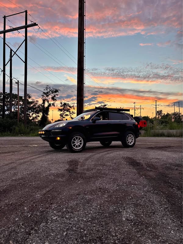 2013 Porsche Cayenne - Diesel Sport Utility 4D