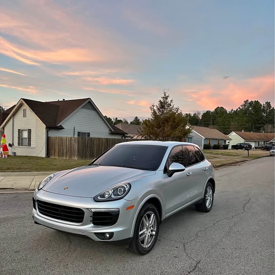 2017 Porsche Cayenne - Cayenne