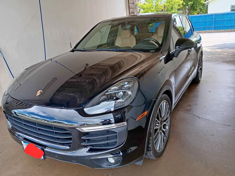 2016 Porsche Cayenne - Sport Utility 4D