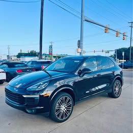 2018 PORSCHE CAYENNE SUV