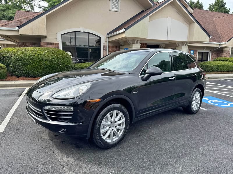 2013 Porsche Cayenne - Diesel Sport Utility 4D