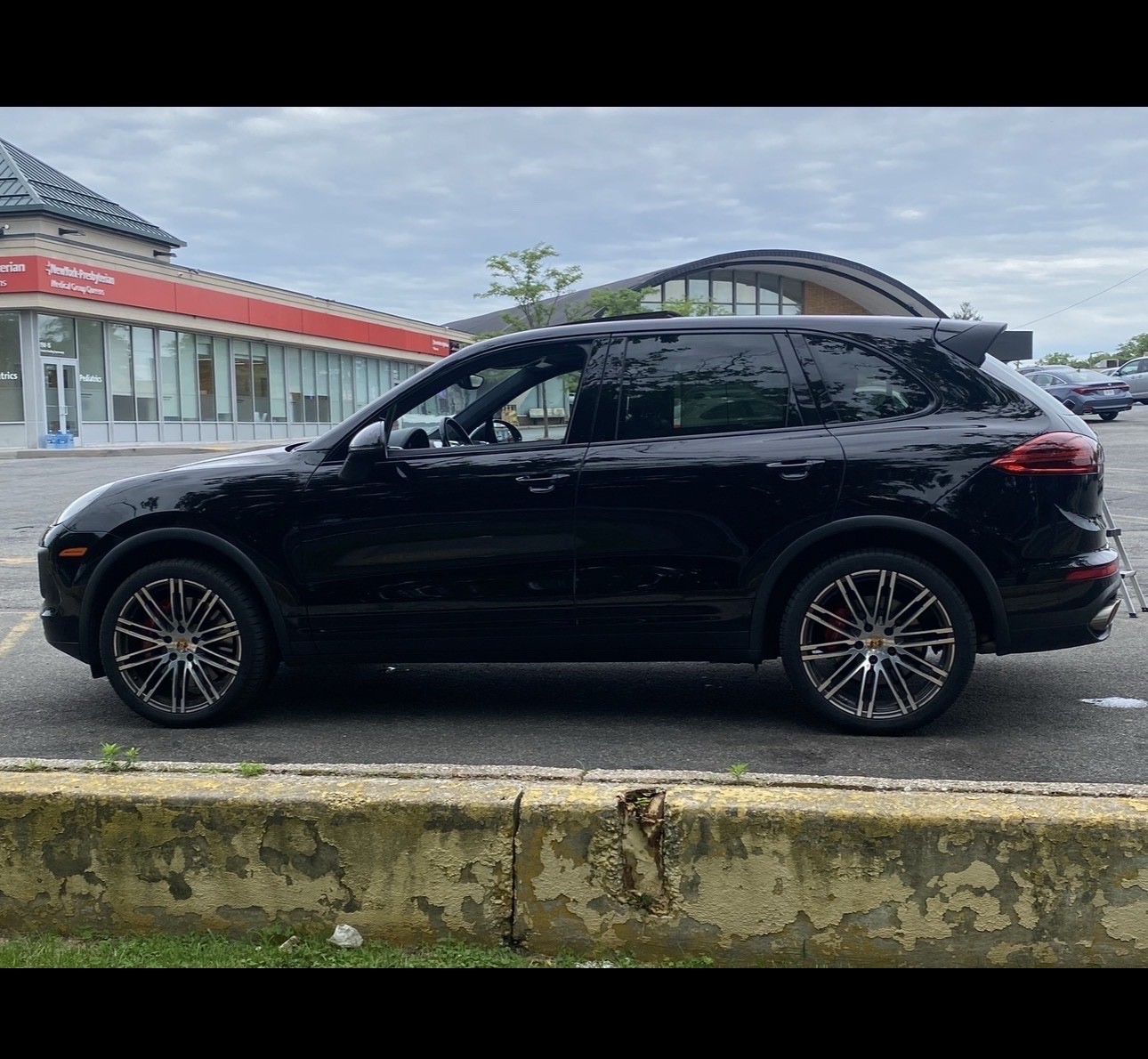 2016 Porsche Cayenne TURBO