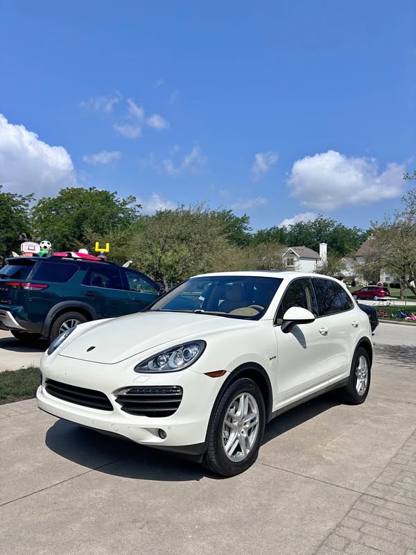 2011 Porsche Cayenne - S E-Hybrid Sport Utility 4D