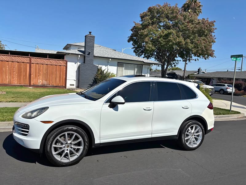 2012 Porsche Cayenne - Sport Utility 4D