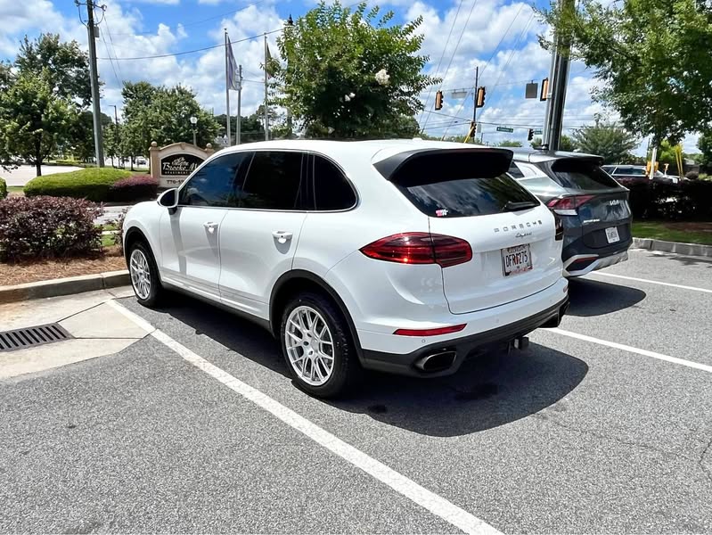 2016 Porsche Cayenne - Bade