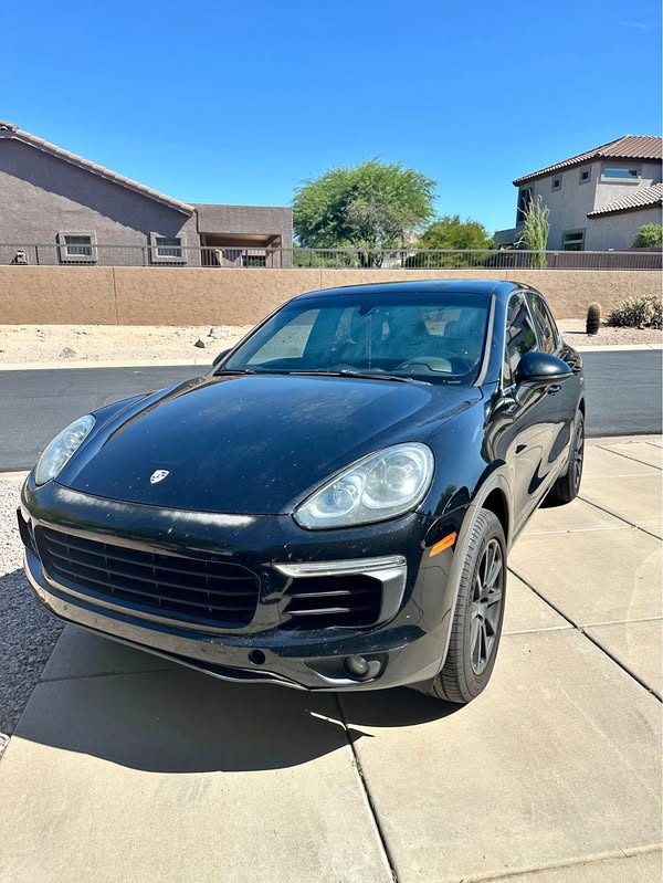 2016 Porsche Cayenne Base AWD - Black on Black - 156k mi - Clean Title - 2 Owner