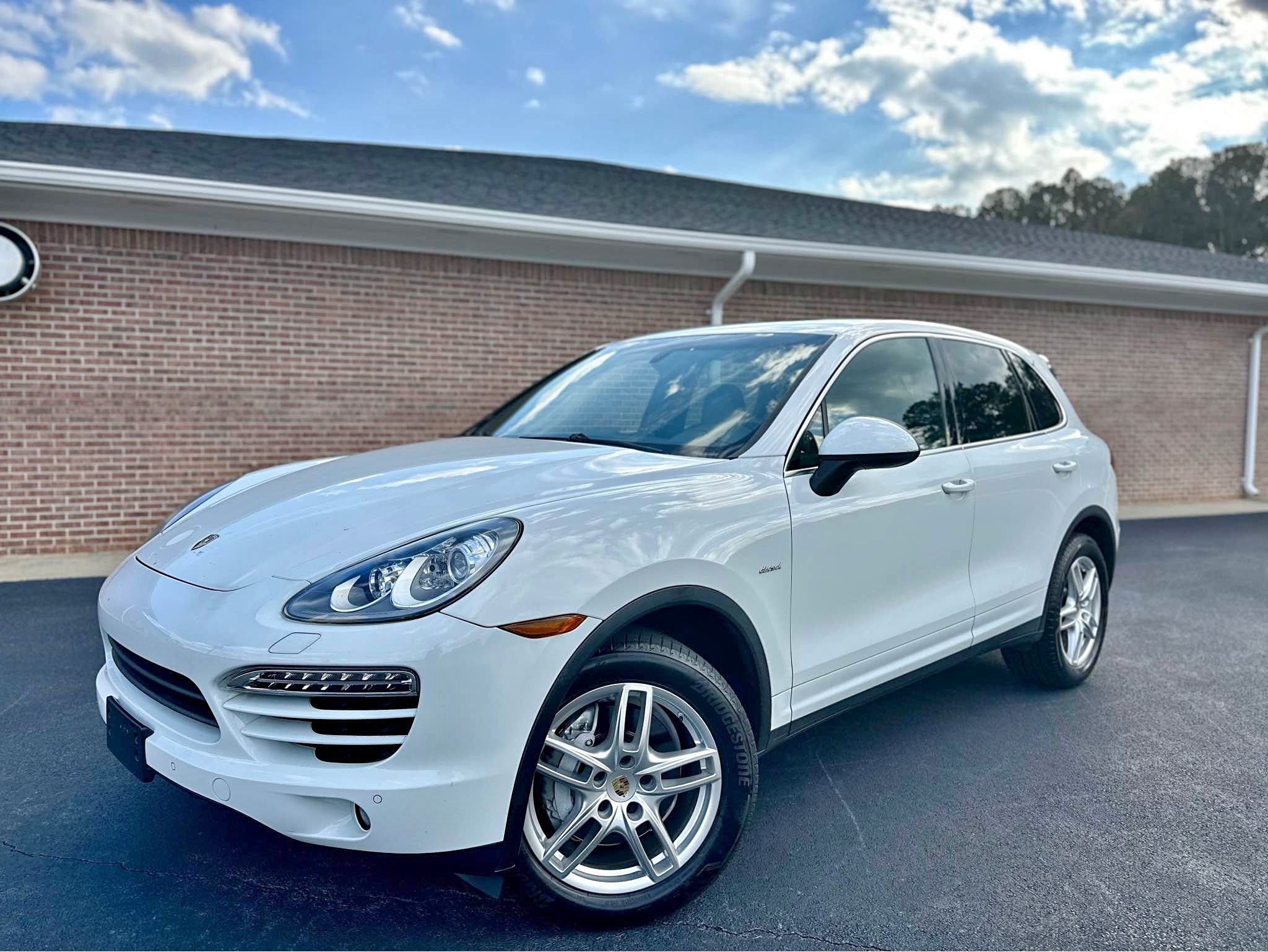 2013 Porsche Cayenne - Diesel Sport Utility 4D