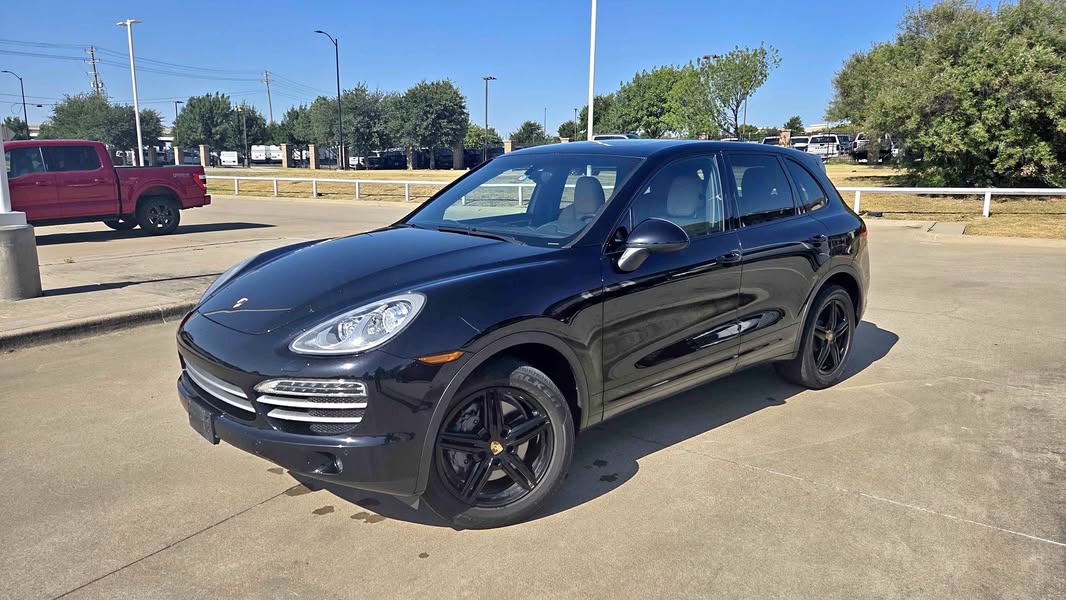 2014 Porsche Cayenne Platinum Edition Sport Utility 4D
