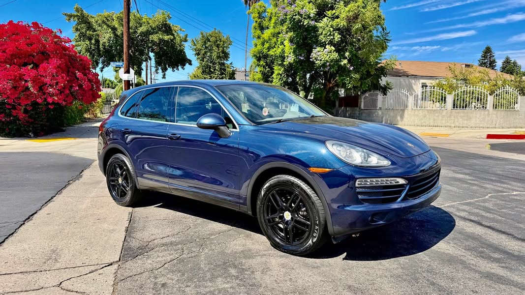 2013 Porsche Cayenne - Turbo Sport Utility 4D