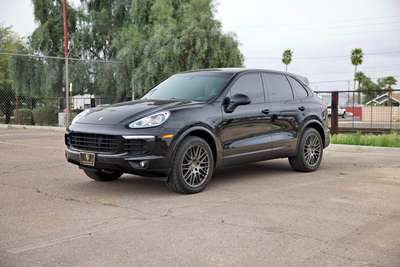 2017 Porsche Cayenne - Cayenne