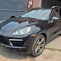 2011 Porsche cayenne turbo