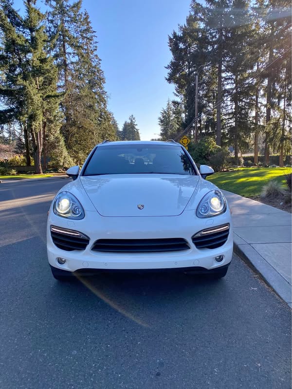 2011 Porsche Cayenne - S E-Hybrid Sport Utility 4D