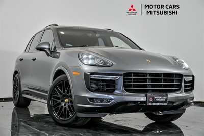 2017 Porsche Cayenne GTS