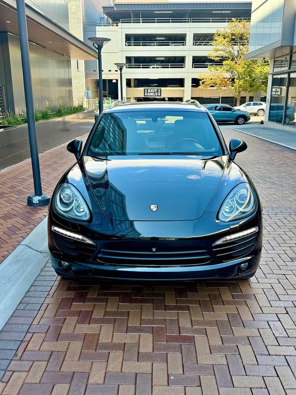 2011 Porsche Cayenne - Sport Utility 4D