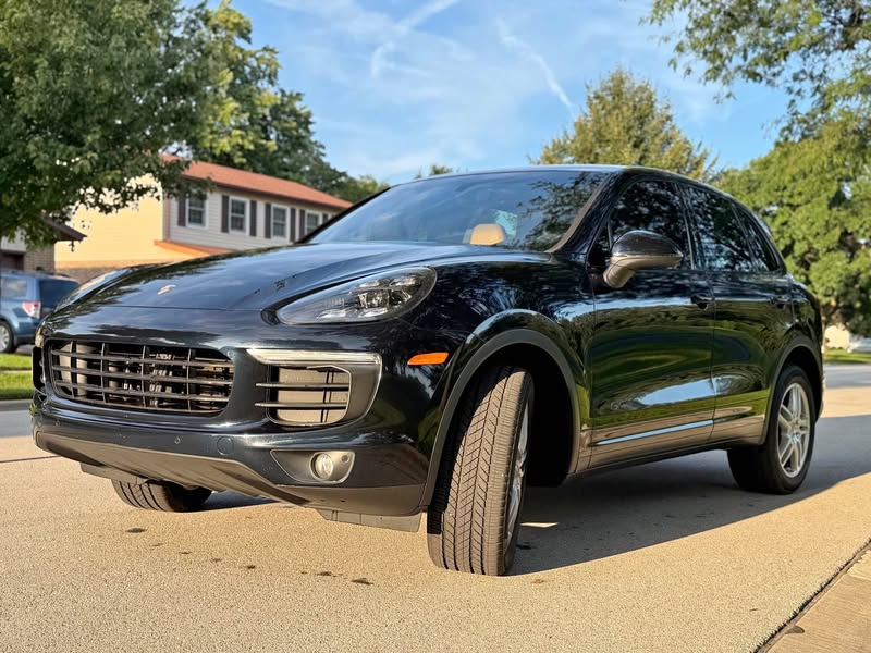 2018 Porsche Cayenne - Platinum Edition Sport Utility 4D