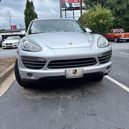 2011 Porsche Cayenne S - V8 Silver Clean Title (130k Miles) brand New All 4 breaks and rotors.