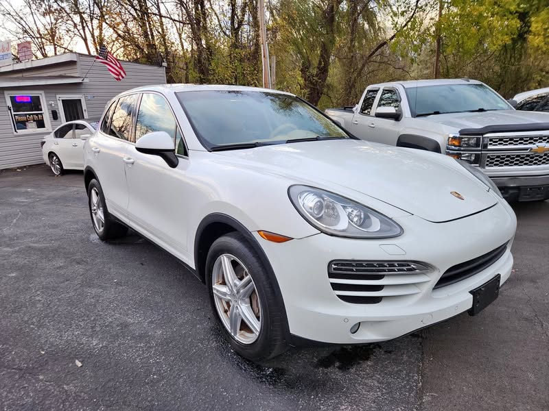 2014 2014 Porsche cayenne platinum suv 4d (3.6l v6 di gasoline) \u2022 awd