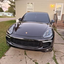 2018 Porsche Cayenne - Platinum Edition Sport Utility 4D