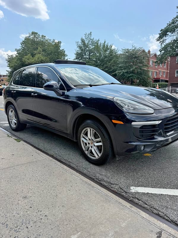 2016 Porsche Cayenne - Sport Utility 4D