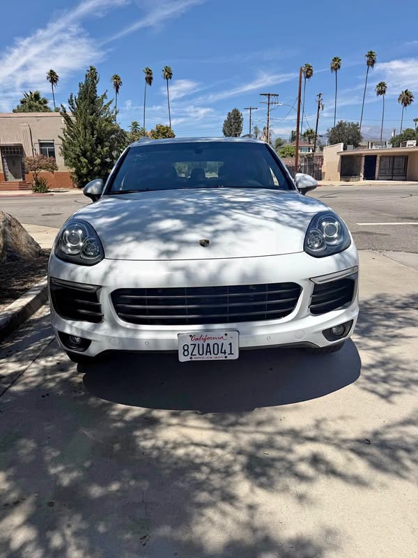 2016 Porsche Cayenne - S Hybrid Sport Utility 4D
