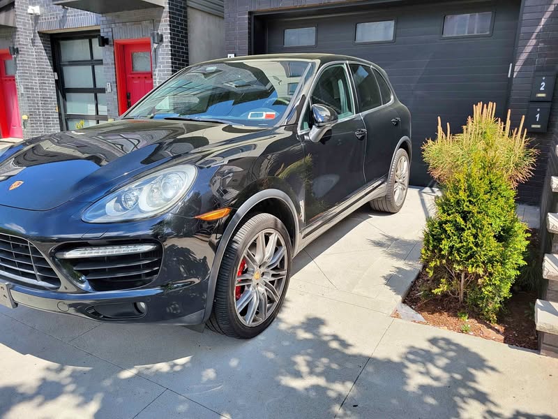 2011 Porsche Cayenne - Turbo Sport Utility 4D