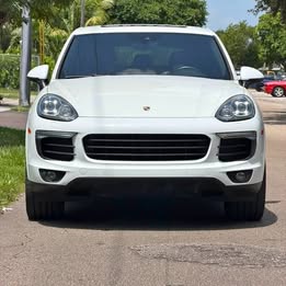 2018 Porsche CAYENNE PLATINUM EDITION SPORT
