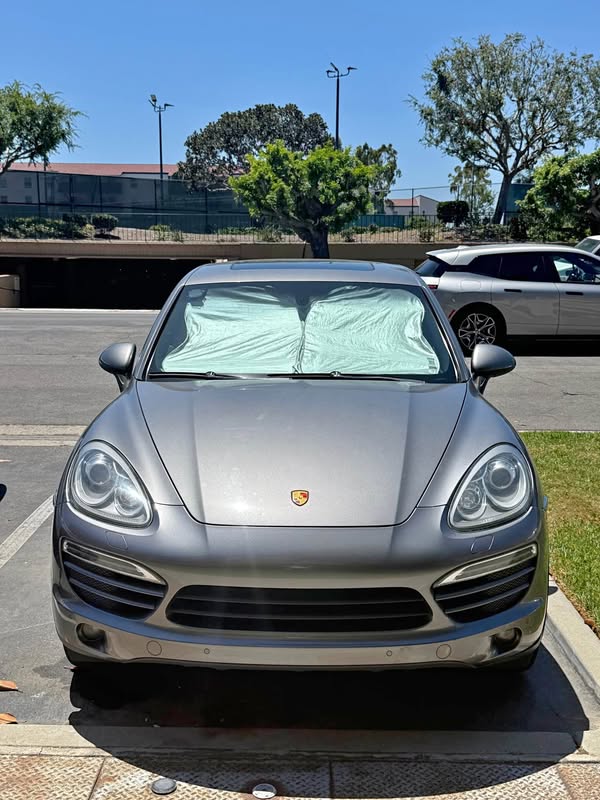 2013 Porsche Cayenne - Platinum Edition Sport Utility 4D