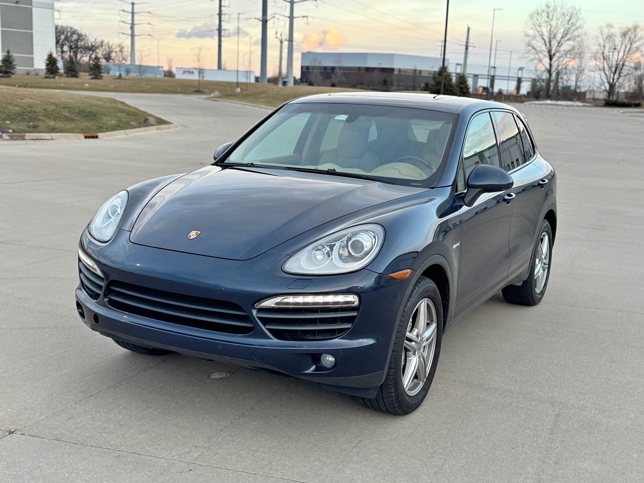 2012 Porsche Cayenne - S E-Hybrid Platinum Edition Sport Utility 4D