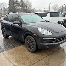 2011 Porsche cayenne tiptronic