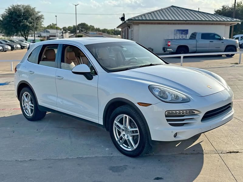 2014 PORSCHE CAYENNE PLATINUM