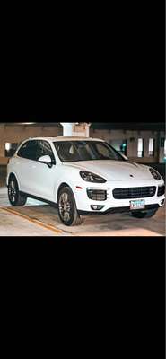 2017 Porsche Cayenne - Cayenne
