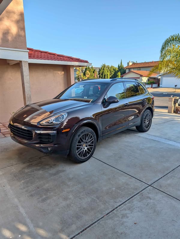 2017 Porsche Cayenne - Cayenne