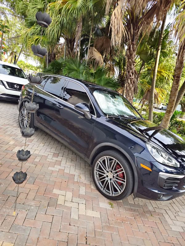 2016 Porsche Cayenne - Sport Utility 4D