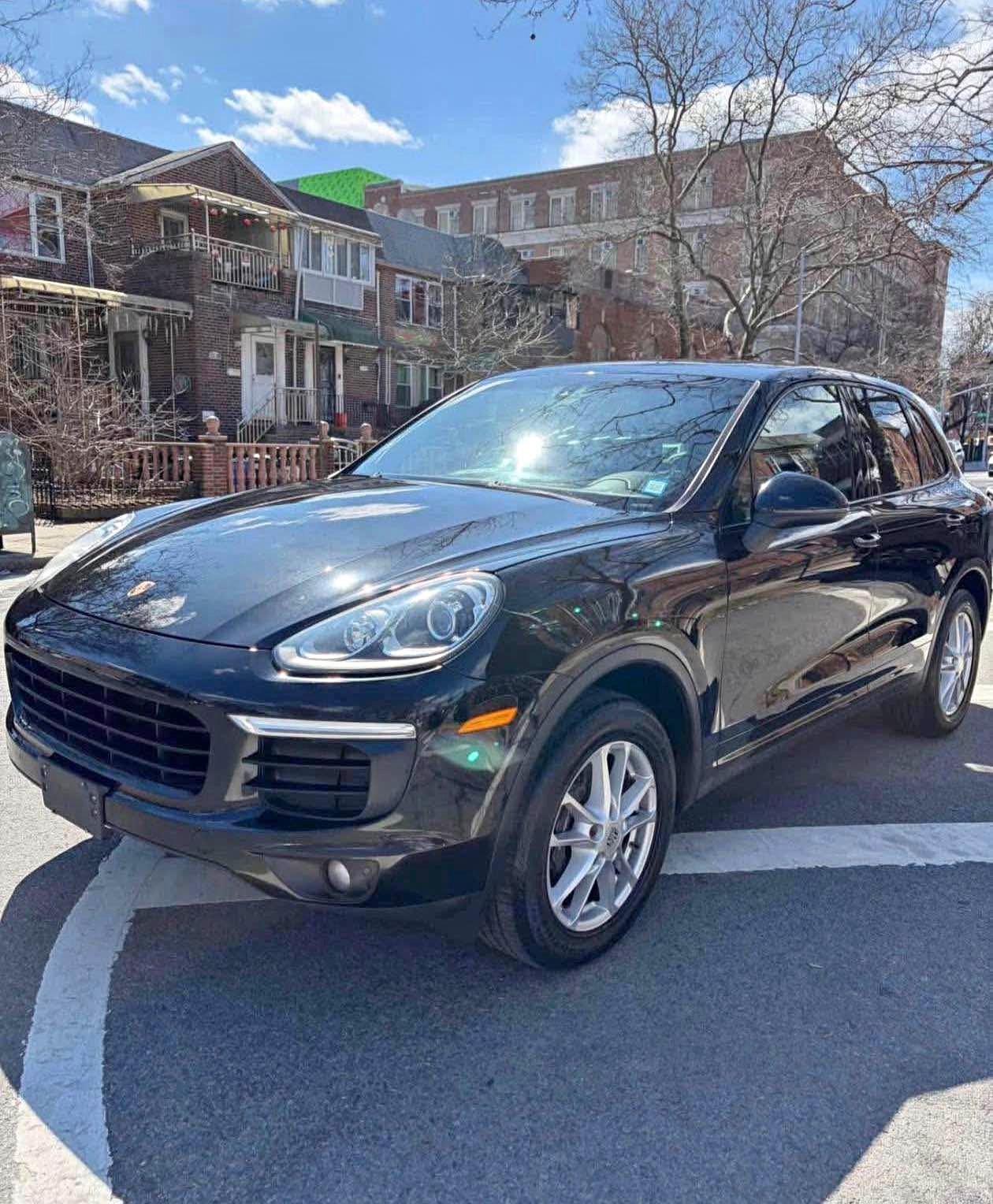 2017 Porsche Cayenne - Cayenne