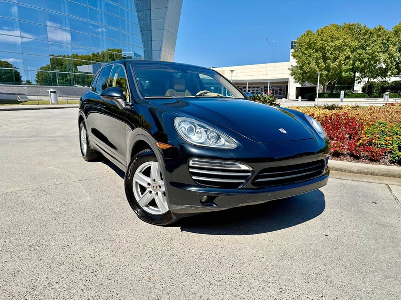 2012 Porsche Cayenne - S Hybrid Sport Utility 4D